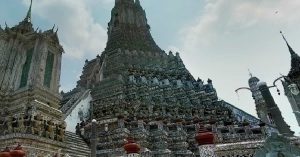 ワット・アルンラーチャワラーラーム,ワット・アルン,暁の寺,Wat Arun,Temple of Dawn,タイ,バンコク,観光,観光スポット,寺院,お寺,宗教,施設,ニューイヤー,カウントダウン,花火,三島由紀夫