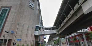 タイ,バンコク,セントラル,セントラルチットロム,セントラルデパート,チットロム,行き方,説明,BTS,タクシー,セントラルエンバシー,セントラルワールド,エラワン廟,Central Chidlom,Chit Lom