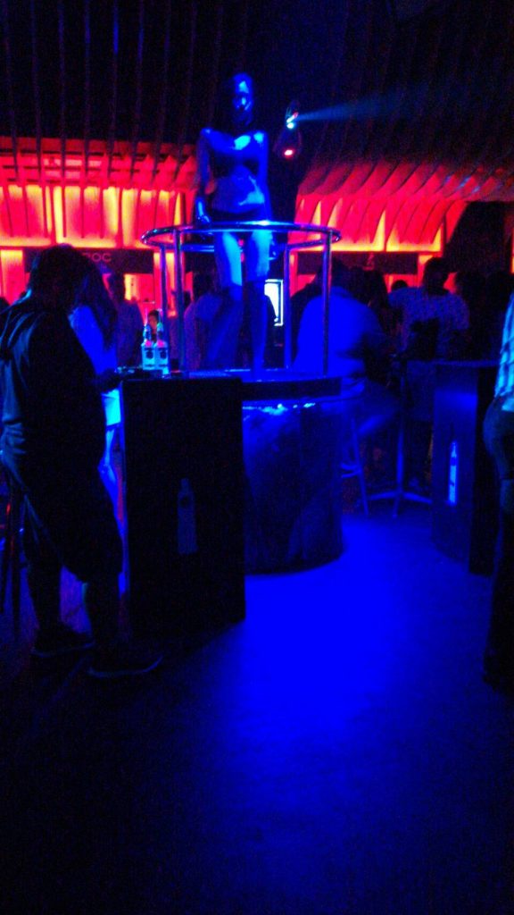 インサニティ,インサニティナイトクラブ,Insanity,Insanity Night club,タイ,バンコク,ディスコ,クラブ,ナイトクラブ,ナナ,アソーク,BTS,スクンビットソイ12,ソイカウボーイ,ナナプラザ,ダンス,ダンスクラブ