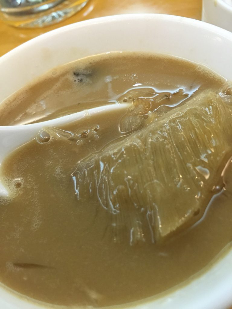 タイ料理,フカヒレ,おすすめ,おいしい,タニヤ,パッポン,シーロム,バンコク,タイ