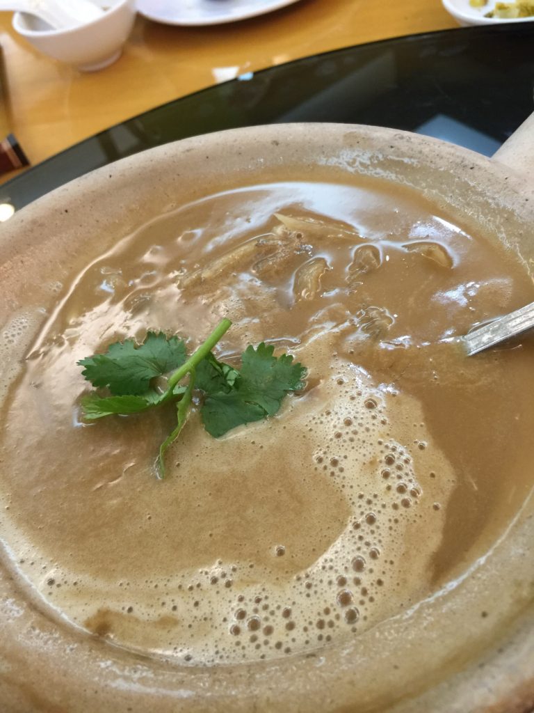 タイ料理,フカヒレ,おすすめ,おいしい,タニヤ,パッポン,シーロム,バンコク,タイ
