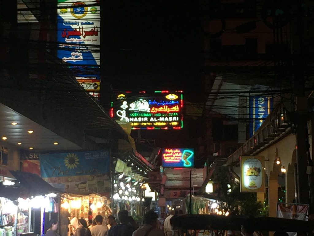 バンコク,クラブ,ディスコ,クライマックス,ナナ駅,タイ,観光,旅行,ナイトスポット,ダンス,踊り,ナンパ,出会い,彼女,彼氏,Climax,Nana,スクンビットソイ11,Sukhumvitsoi11,タイ人,陽気,ファラン,日本人,観光客,駐在者