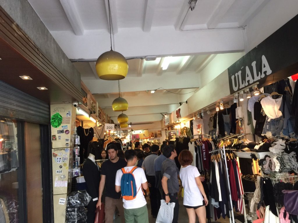 タイ旅行,バンコク旅行,服装,黒い服,黒いリボン,年末年始,2016年,2017年