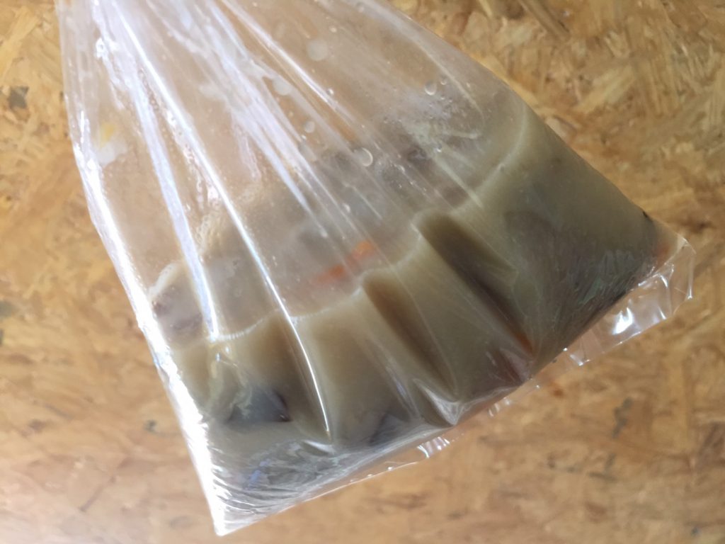 trica,トリカ,オンヌット,Big C,唐揚げ,カフェ,Cafe,日本料理,和食,豚汁,とん汁,ホステル,Hostel,宅配,デリバリー