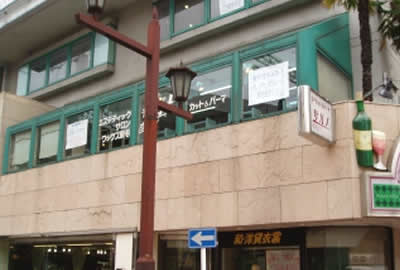コンシンタイランド,KONSHINTHAILAND,今心,タイ,カビ,汚れ,美装,掃除,清掃,建物,家,工場,掃除