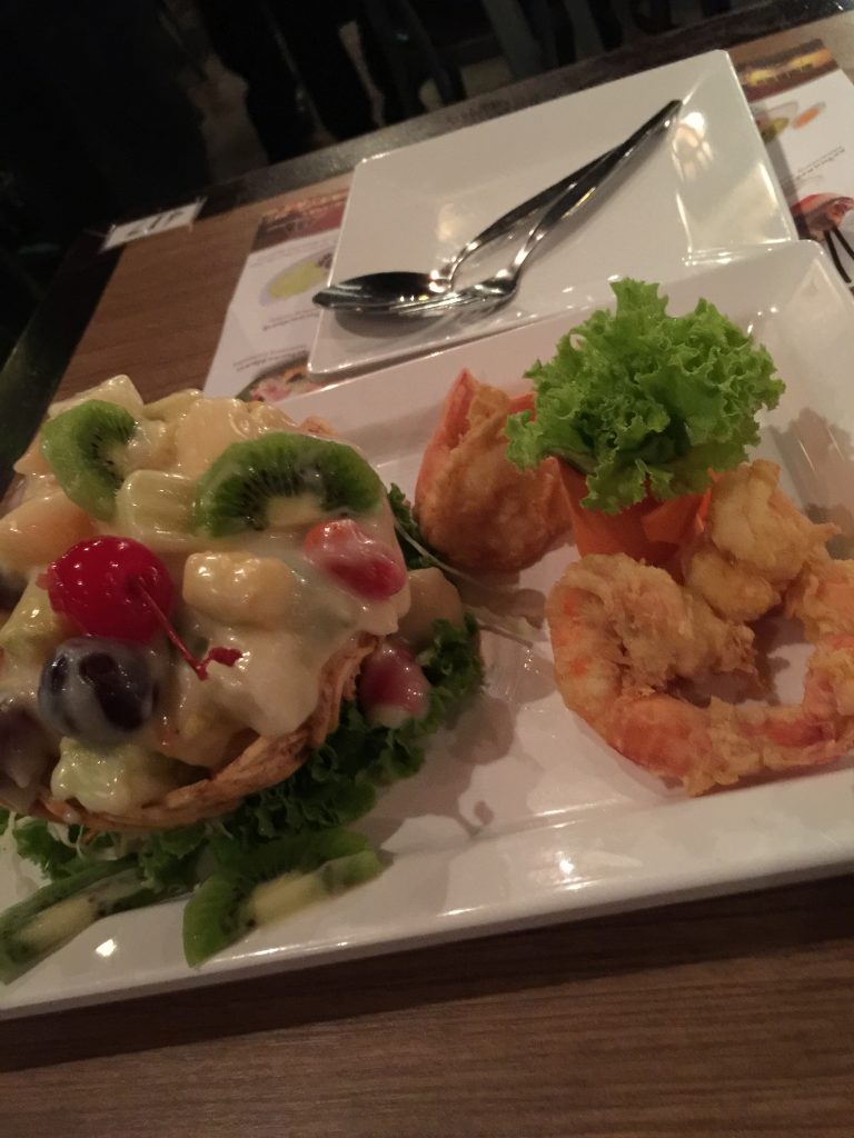 Tawandang German Brewery,タワンデーン・ジャーマン・ブリュワリー,タイ,バンコク,ビアガーデン,ビアホール,ショー,エンターテイメント,おすすめ,おいしい,楽しい,ディスコ,ラマ3,チャオプラヤー