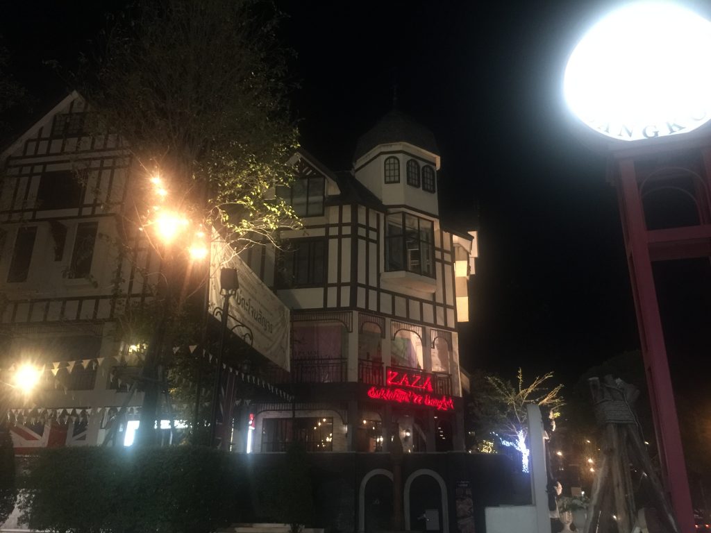 ピカデリーバンコク,オンヌット,ショッピングモール,Pickadaily Bangkok
