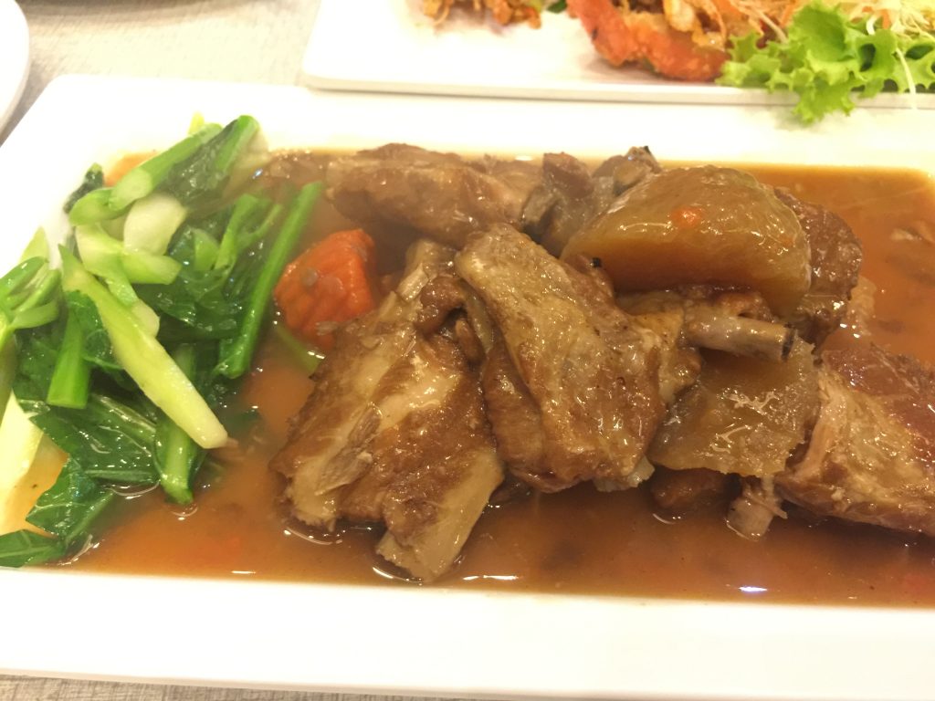 ソンブーン,ソンブーンシーフードレストラン,スラウォン通り,シーフード,タイ料理,グルメ,プーパッポンカリー,Somboon Seafood Restaurant Suriyawong,タニヤ,パッポン,おすすめ,おいしい,タイ,旅行,初心者