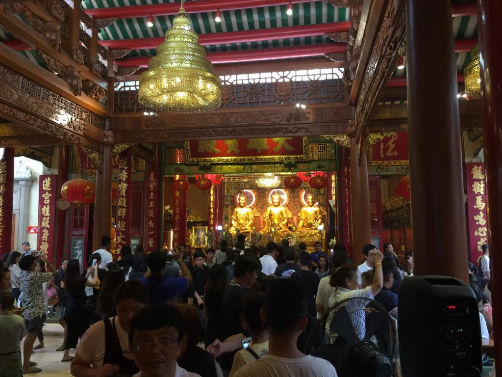 タイ,バンコク,パワースポット,お寺,寺院,宗教施設,ヤワラート,中華街,ワット・マンコン・カマラワート,龍蓮寺,行き方,説明,タイ語,住所,フアランポーン,Wat Mangkon Kamalawat,วัดมังกรกมลาวาส