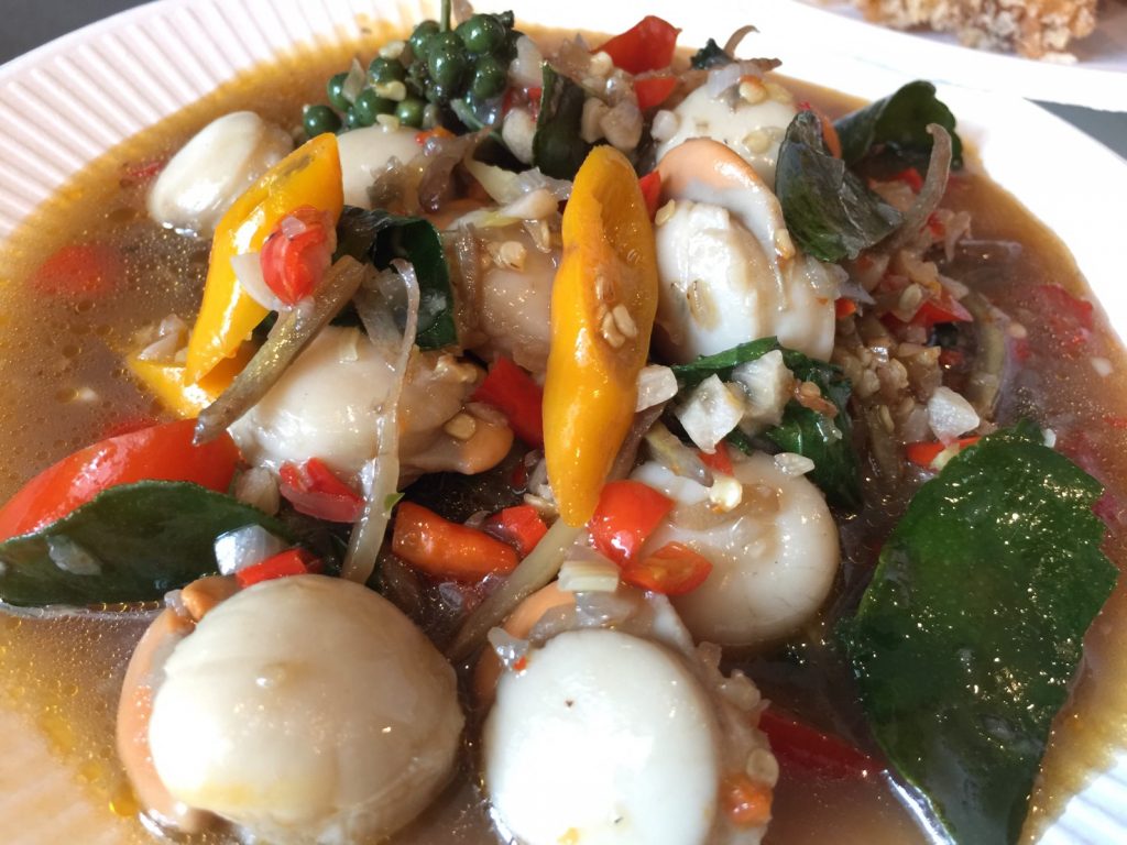 シーフードエクスプレス,Seafood Express,The Seafood Express Delivery,タイ,バンコク,出前,デリバリー,宅配,シーフード,タイ料理,プーパッポンカリー,エビ,カニ,貝,カオパッド,焼き飯,おいしい,おすすめ,facebbok,Line,インターネット,オンライン