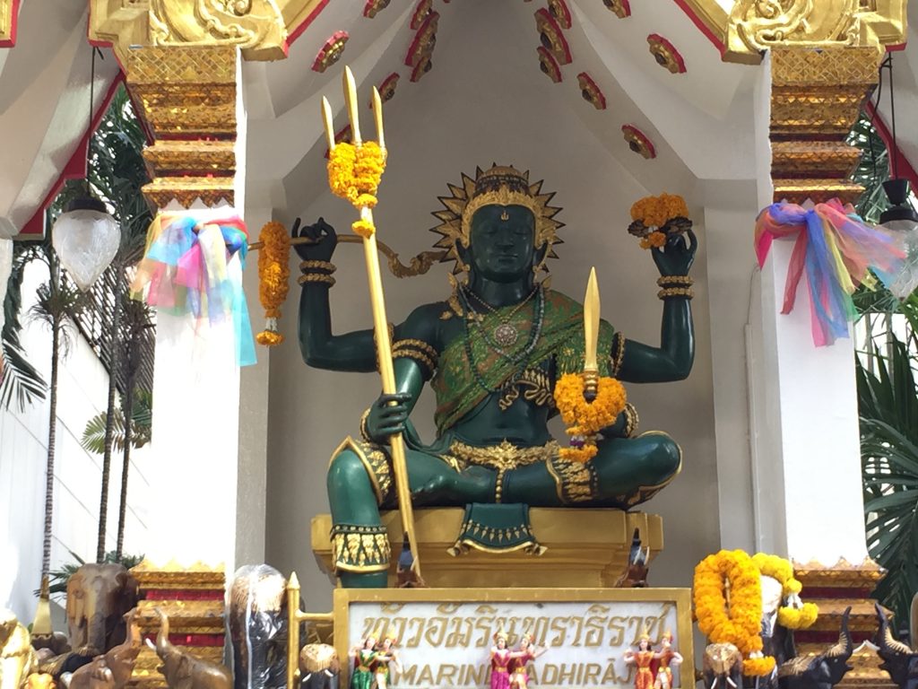 おすすめ,有名,ご利益タイ,バンコク,旅行,パワースポット,ビジネス,厄除け,アマリンプラザ,インドラ,ターウ・アマリン,タンブン