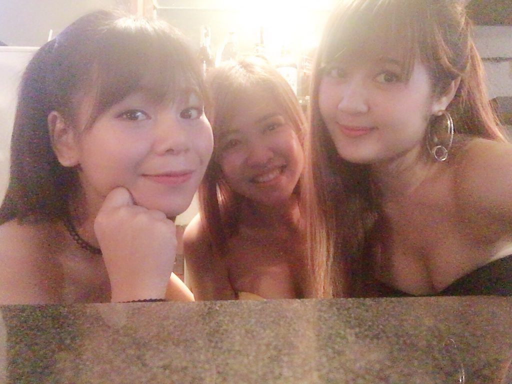 タイ,バンコク,アソーク駅,スクンビットソイ23,スナック,バー,日本式スナック,ひまわり＠23,Himawari@23,おすすめ