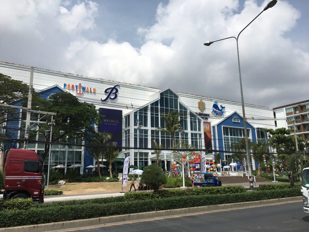 BLUPORT,Hua Hin,ブルーポート,ホアヒン,フアヒン,ショッピングモール,ナラヤ,コカレストラン,NaRaYa,観光,ビーチ