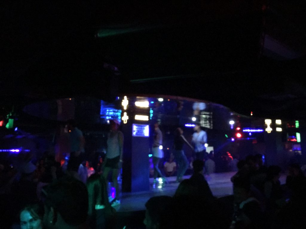 タイ,バンコク,クラブ,ディスコ,ショック39,SHOCK 39 Nightclub,ペッブリー通り,Phetchaburi Road,Petburi Road