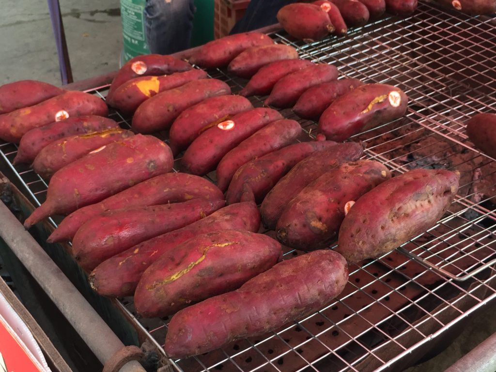 マーケット,市場,ピンクガネーシャ,ワットサマン,巨大,タイ,バンコク,旅行,観光,家族連れ,パワースポット,楽しい,おすすめ,テーマパーク,遊園地,Wat Saman Rattanaram,Pink Ganesha,วัดสมานรัตนาราม