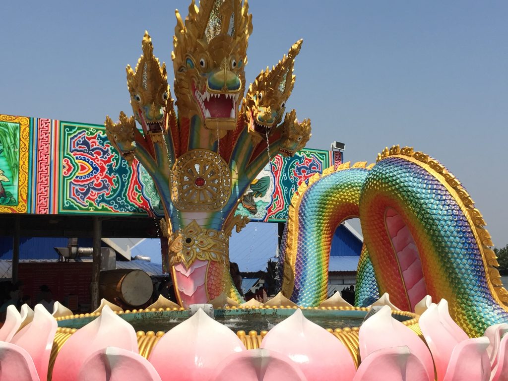 Wat Saman Rattanaram,ワット・サマン・ラタナラム,ワットサマン,ピンクガネーシャ,神様,パワースポット,関聖帝君,観音菩薩,ブラフマー,ゴールデンロック