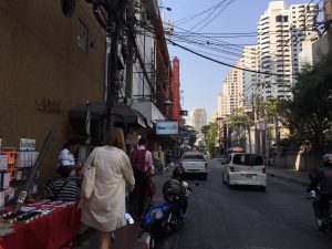 YourMobile,ユアモバイル,タイ,携帯電話,バンコク,契約,日本人,日本語,移転,住所,行き方,プロンポン駅,スクンビットソイ39