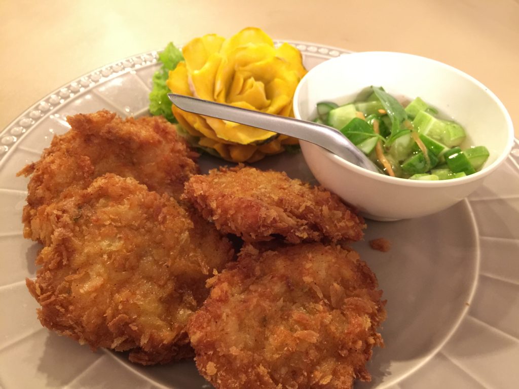 アソーク,Asoke,タイ料理,グルメ,ワナカーム,Wanakaam,おすすめ,行き方,説明,タイ語,日本語