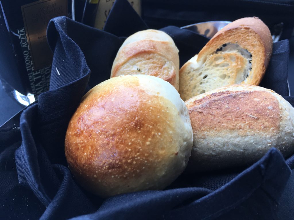 Medinii,メデイーニ,The Continent Hotel,ザ コンチネント ホテル,タイ,バンコク,アソーク,おすすめ,おいしい,レストラン,イタリアン,ランチ,食べ放題,ビュッフェ