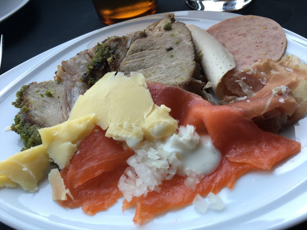 Medinii,メデイーニ,The Continent Hotel,ザ コンチネント ホテル,タイ,バンコク,アソーク,おすすめ,おいしい,レストラン,イタリアン,ランチ,食べ放題,ビュッフェ