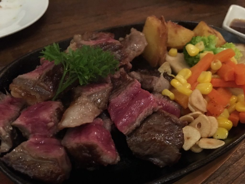 Peko,ペコ,トンロー,日本料理,ステーキ,焼肉,洋食,プロンポン駅,スクンビットソイ49