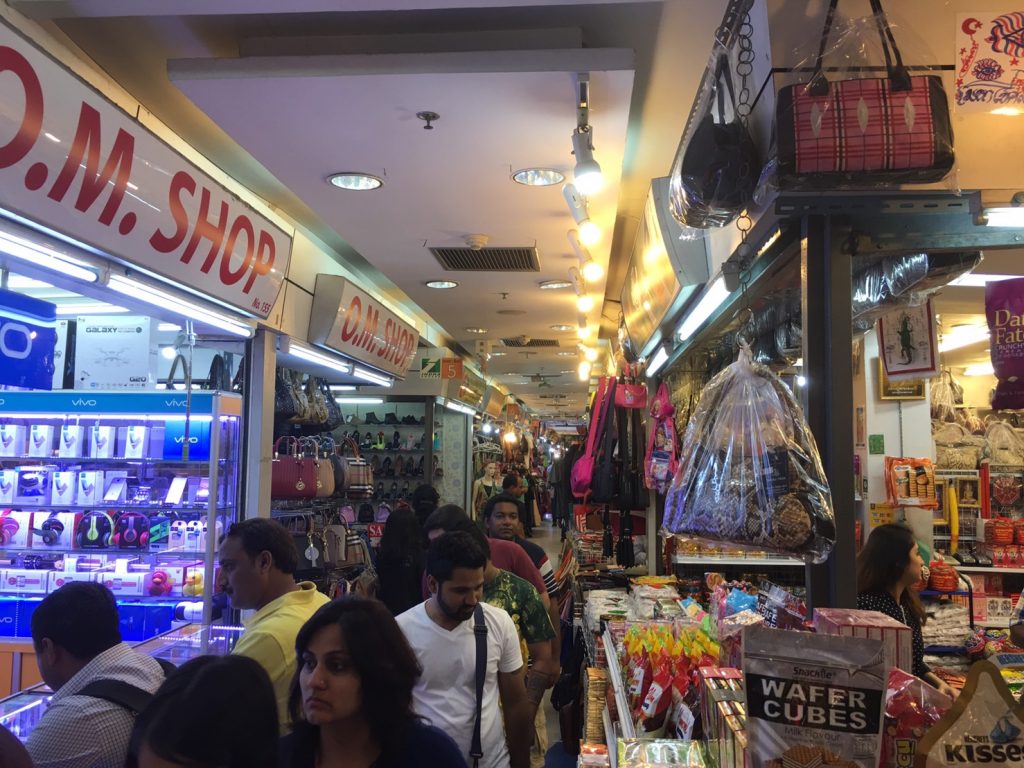 Indra Square,タイ,バンコク,インドラスクエア,行き方,説明,住所,観光,買い物,ショッピング