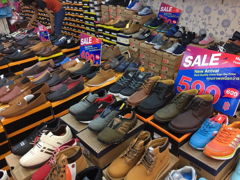 Indra Square,タイ,バンコク,インドラスクエア,行き方,説明,住所,観光,買い物,ショッピング