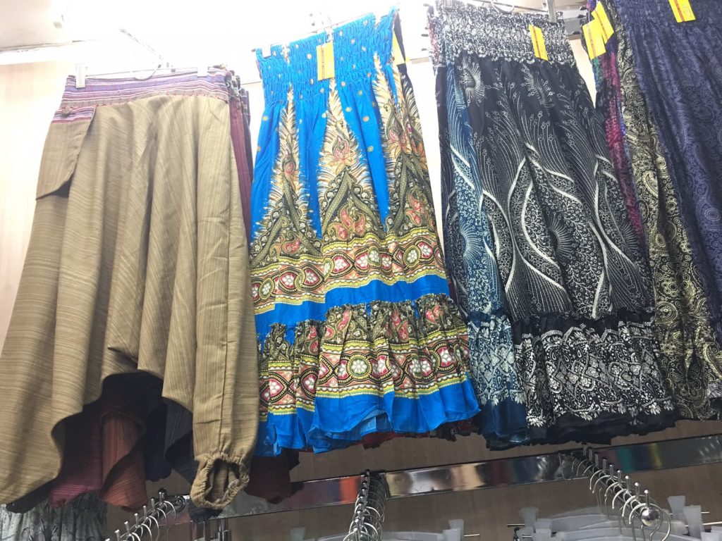 Indra Square,タイ,バンコク,インドラスクエア,行き方,説明,住所,観光,買い物,ショッピング