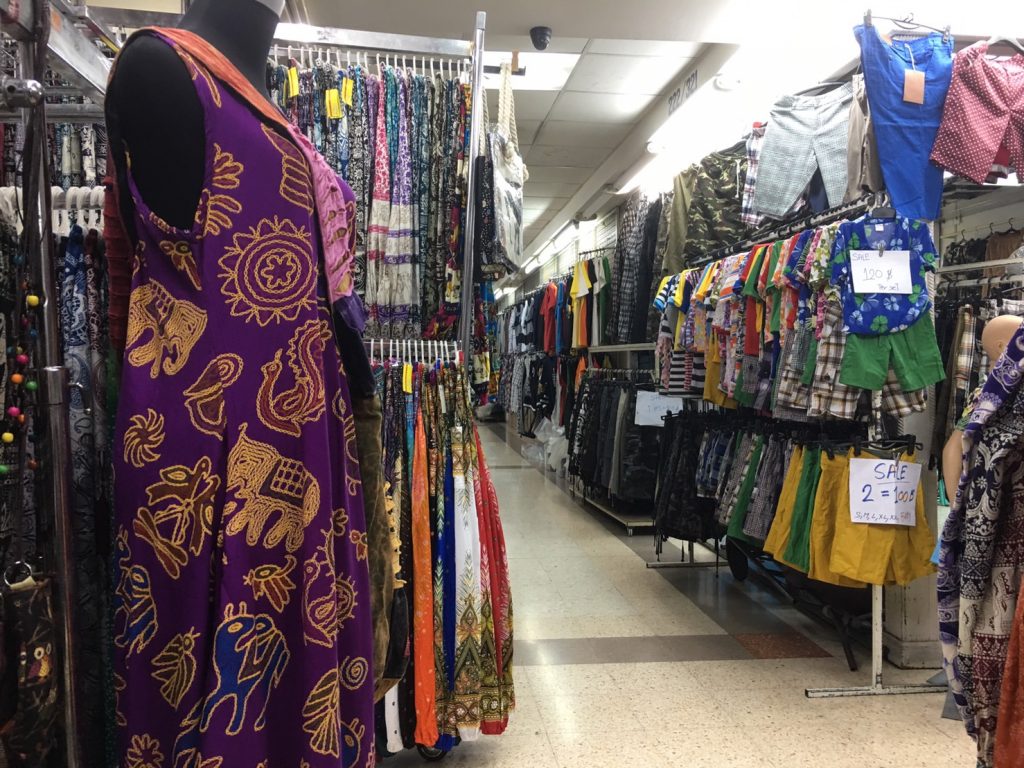 Indra Square,タイ,バンコク,インドラスクエア,行き方,説明,住所,観光,買い物,ショッピング