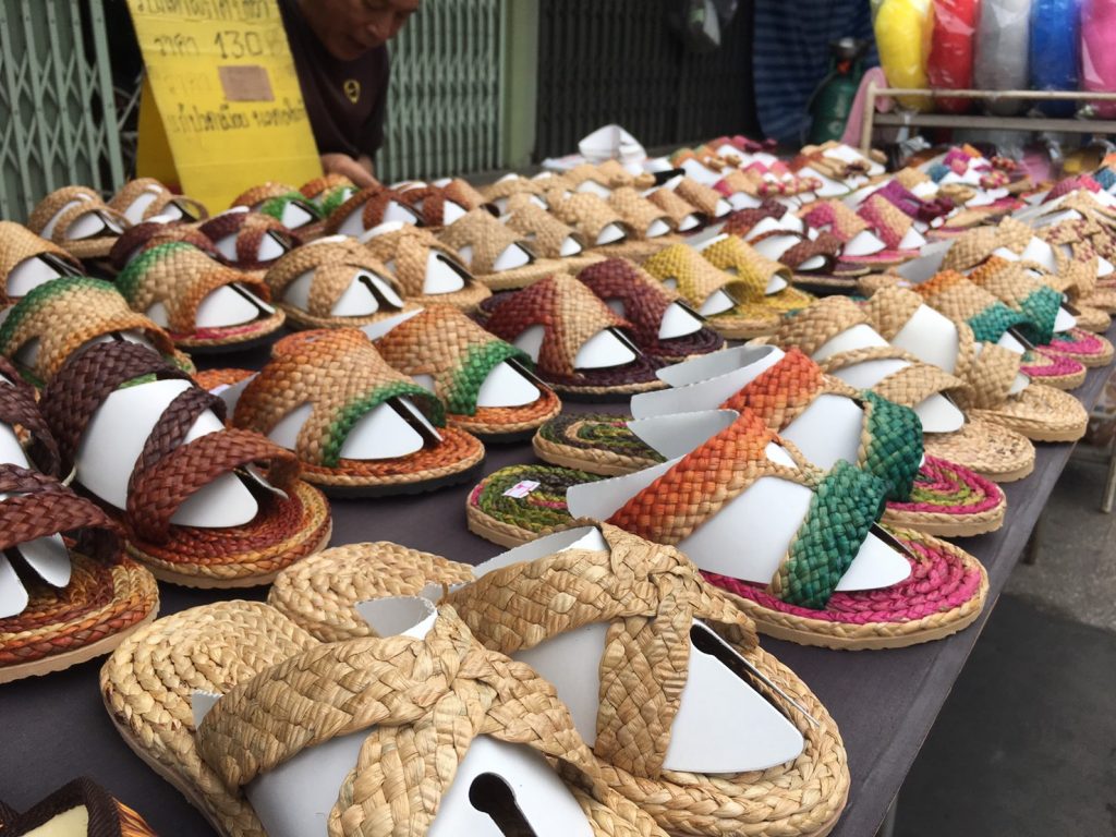アンパワー水上マーケット,Amphawa Floating Market,ตลาดน้ำอัมพวา,タイ,バンコク,旅行,観光,スポット,水上マーケット,市場,ローカル市場,行き方,説明