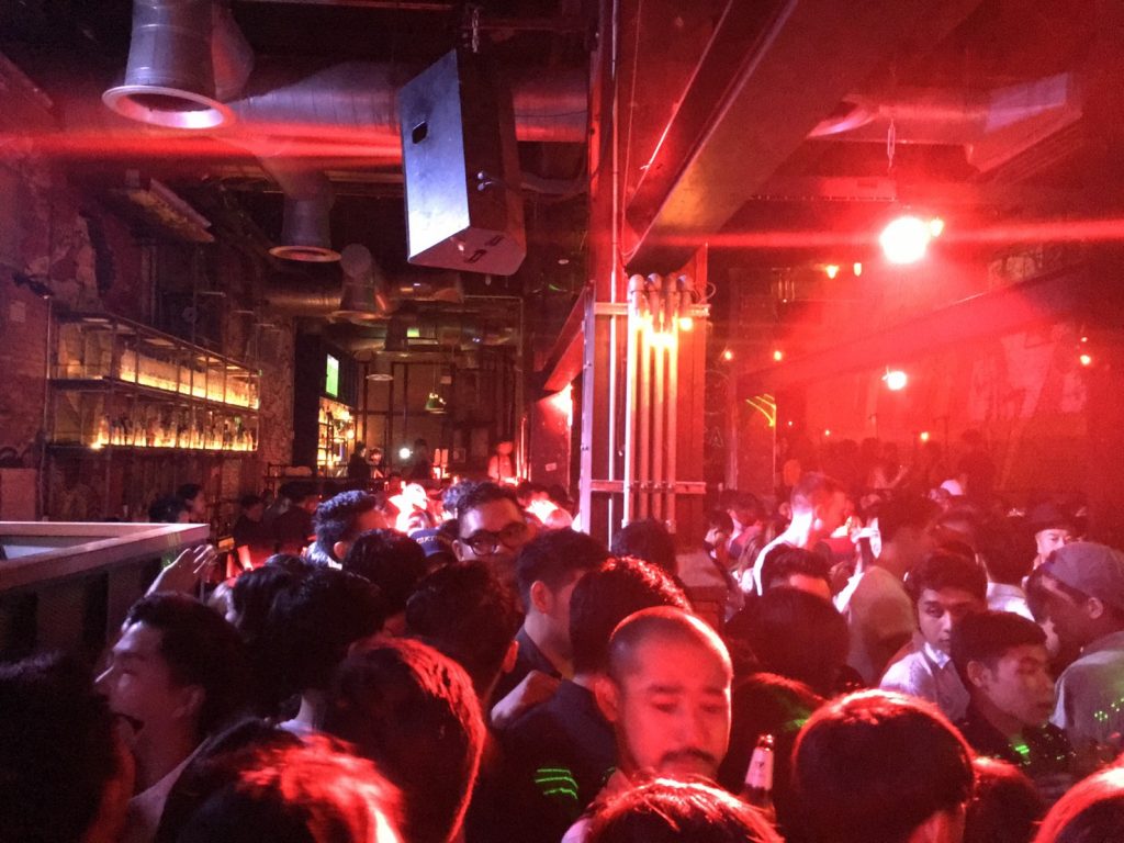 タイ,バンコク,クラブ,ディスコ,デモ,トンロー,エカマイ,DEMO,行き方,説明,地図,ハイソ,富裕層