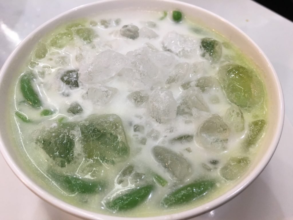 ก๋วยเตี๋ยวเรือขึ้นห้าง,クイッティアオ ルア クン ハーン,Kouay Teau Roue Kuen Hang,カオソーイ,タイ料理,フォーチュンタウン,