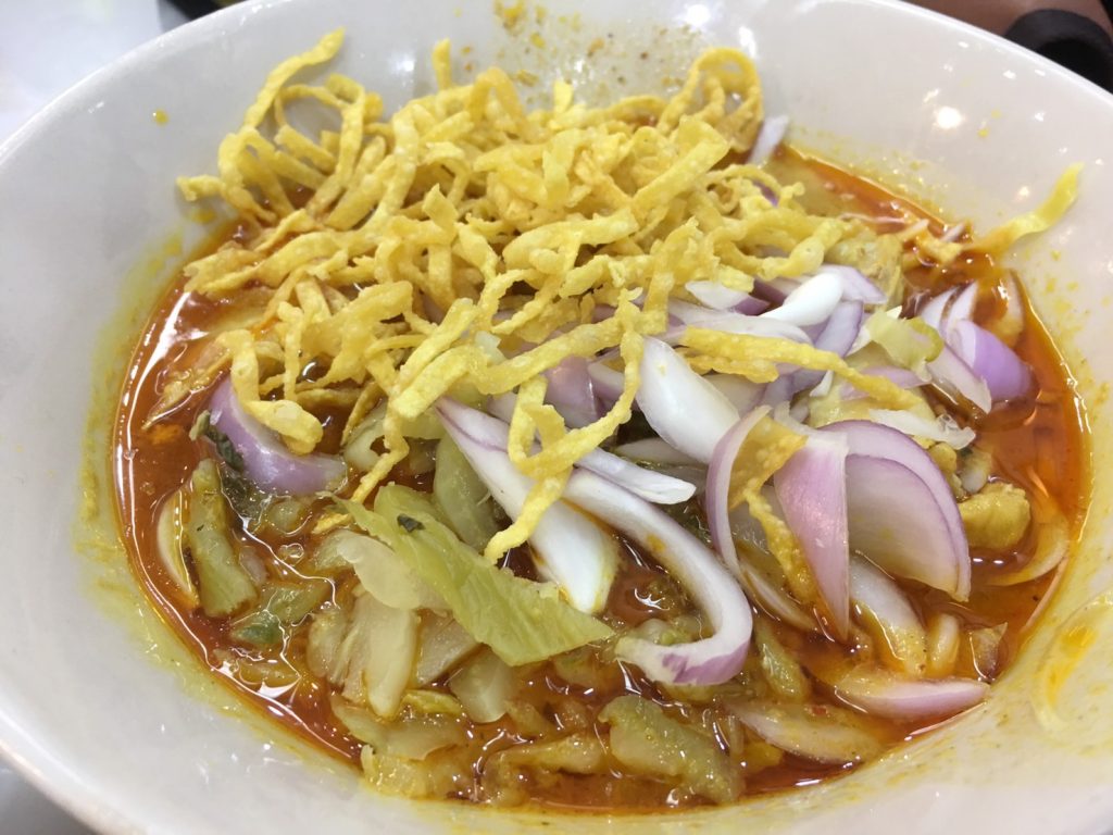 ก๋วยเตี๋ยวเรือขึ้นห้าง,クイッティアオ ルア クン ハーン,Kouay Teau Roue Kuen Hang,カオソーイ,タイ料理,フォーチュンタウン,