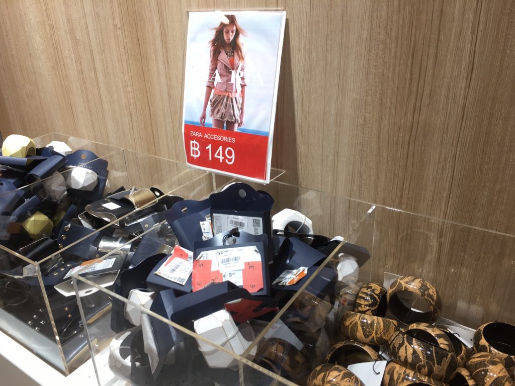 アウトレット,ショッピング,買い物,タイ,バンコク,ブランド,The K Fashion Outlet,有名
