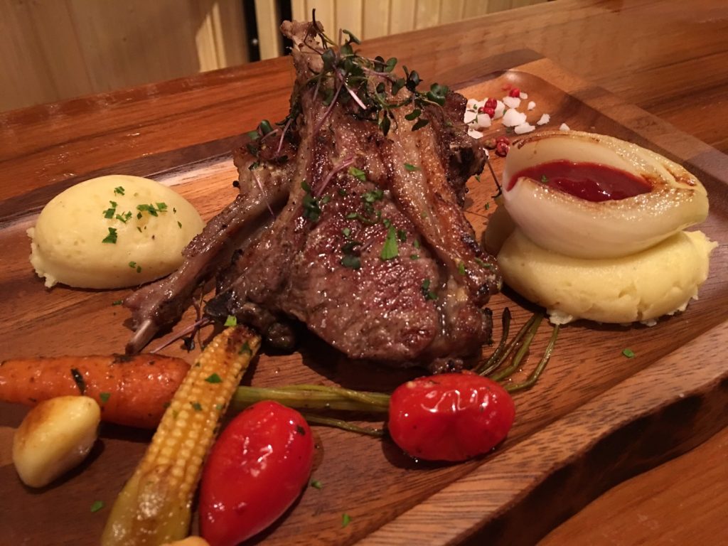 タイ,ハイドアウト,HIDE OUT,バンコク,トンロー,ラマ4,ステーキ,イタリアン,ピザ,パスタ,バー,Bar,Steak,ビストロ,安い,おすすめ