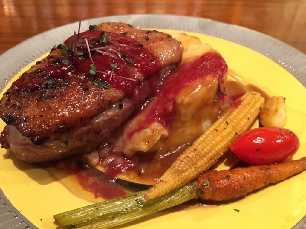 タイ,ハイドアウト,HIDE OUT,バンコク,トンロー,ラマ4,ステーキ,イタリアン,ピザ,パスタ,バー,Bar,Steak,ビストロ,安い,おすすめ