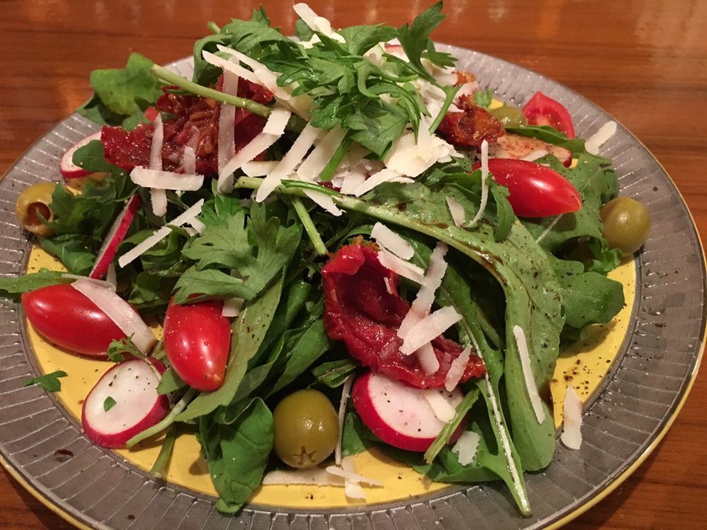 タイ,ハイドアウト,HIDE OUT,バンコク,トンロー,ラマ4,ステーキ,イタリアン,ピザ,パスタ,バー,Bar,Steak,ビストロ,安い,おすすめ