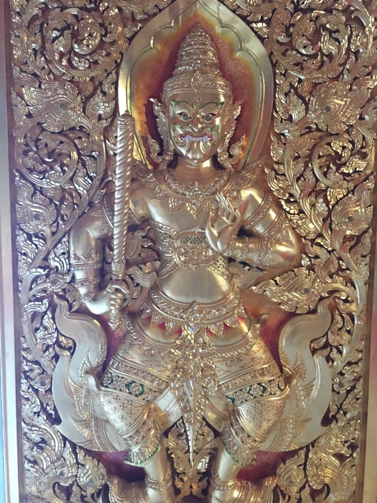 タイ,バンコク,ワットパクナム,パクナム寺院,Wat Paknam,วัดปากน้ำ ภาษีเจริญ,行き方,観光,スポット,天井画,おすすめ,説明