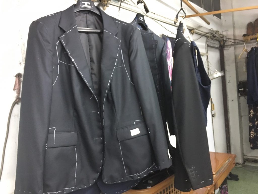 タイ,バンコク,スーツ,ドレス,仕立て,オーダーメイド,手作り,アソーク駅,MOONRIVER by VJ,ムーンリバー,安い,おすすめ
