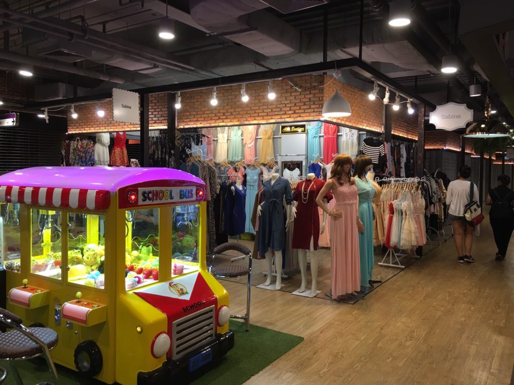 The Street Ratchada,ザ ストリート ラチャダー,Thailand Cultural Centre,タイランドカルチャーセンター駅,ラチャダーピセーク,Rachadapisek Road,行き方,説明,住所