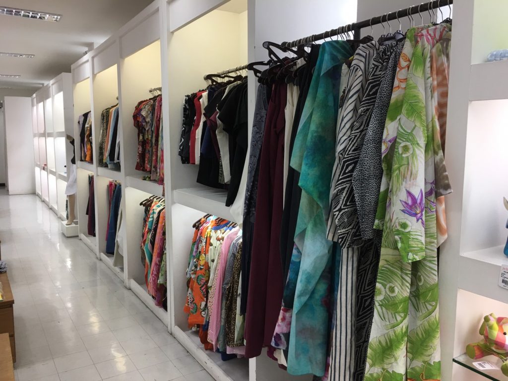 タイ,バンコク,旅行,お土産,おすすめ,バンチャック駅,ジムトンプソン,ジムトンプソン アウトレット,Jim Thompson factory outlet,行き方,説明,住所,Jim Thompson