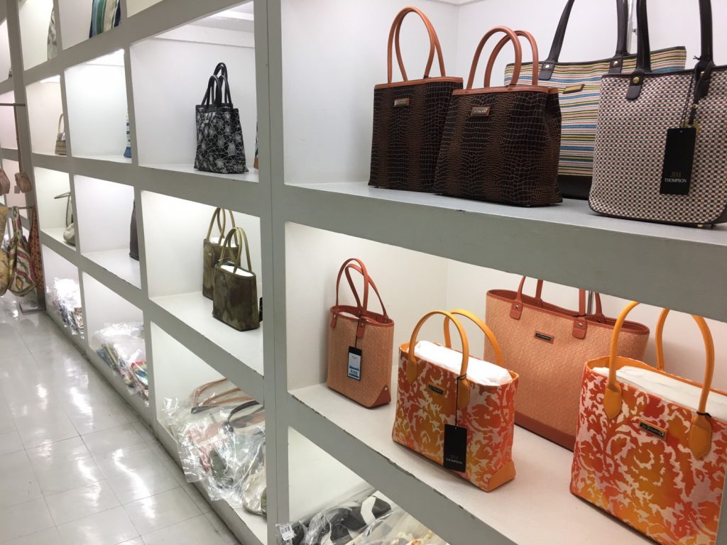 タイ,バンコク,旅行,お土産,おすすめ,バンチャック駅,ジムトンプソン,ジムトンプソン アウトレット,Jim Thompson factory outlet,行き方,説明,住所,Jim Thompson