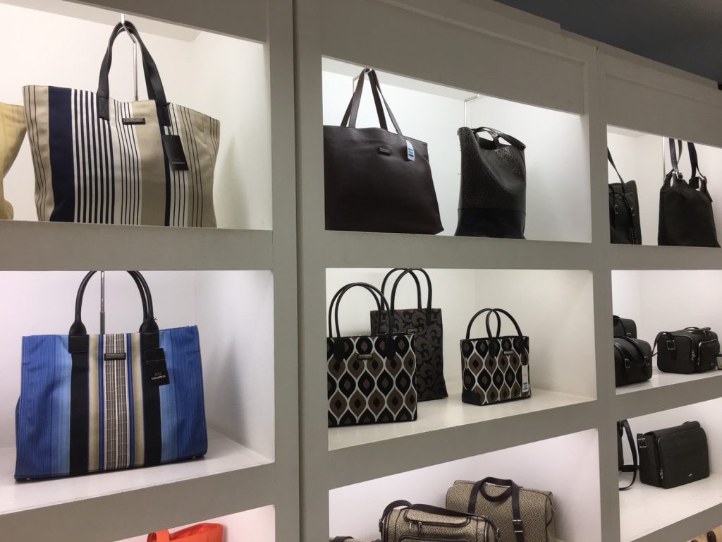 タイ,バンコク,旅行,お土産,おすすめ,バンチャック駅,ジムトンプソン,ジムトンプソン アウトレット,Jim Thompson factory outlet,行き方,説明,住所,Jim Thompson