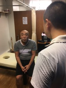 タイ,バンコク,整体,治療,肩凝り,腰痛,あおいニュートンクリニック,おすすめ,口コミ
