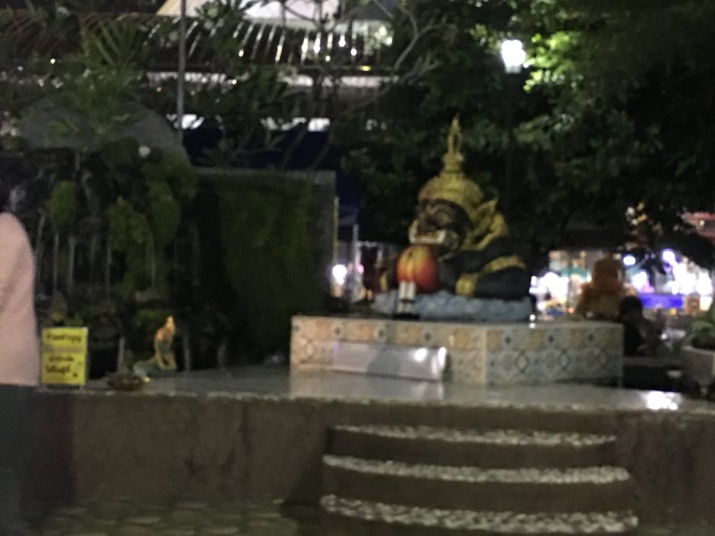 タイ,バンコク,オンヌット駅,住所,行き方,説明,ワット・マハーブット,Wat Maha Bodhi,วัดมหาบุศย์,地図