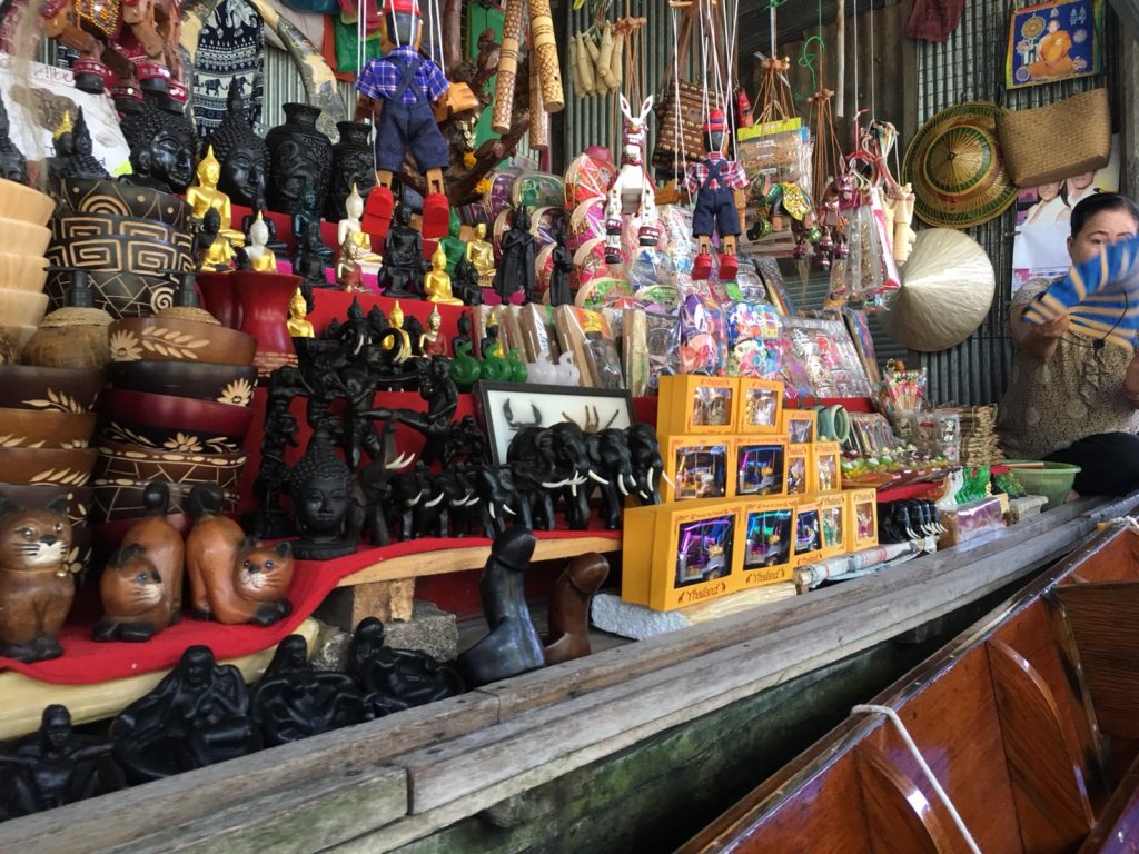 タイ,バンコク,観光,おすすめ,水上マーケット,ダムヌンサドゥアック水上マーケット,Damnoen Saduak Floating Market,ตลาดน้ำดำเนินสะดวก,行き方,説明,住所,地図