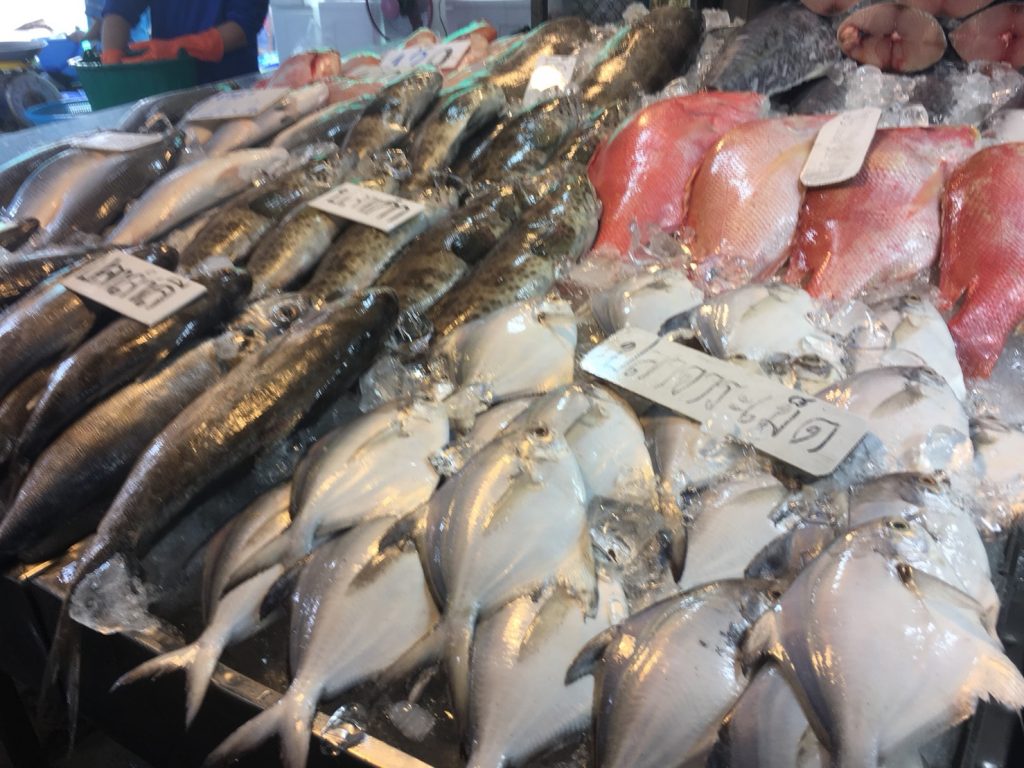 Naklua Fish Market,ランプ―マーケット,ナクルアマーケット,ローカル市場,タイ,パタヤ,魚,魚介類,マーケット,