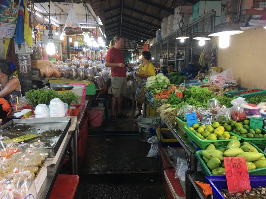 Naklua Fish Market,ランプ―マーケット,ナクルアマーケット,ローカル市場,タイ,パタヤ,魚,魚介類,マーケット,