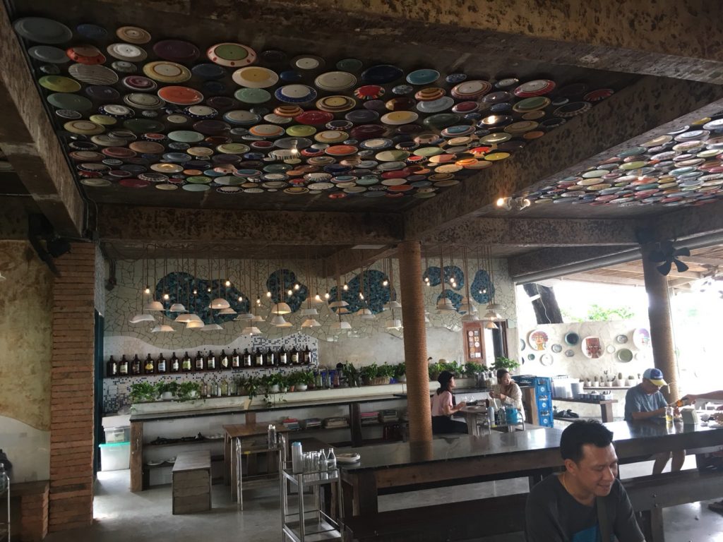 サムットプラカーン,サムットプラーカーン,タイ,バンコク,旅行,観光,レストラン,シーフード,サイロムバンプー,Sailom Bangpu,カモメ,タイ料理