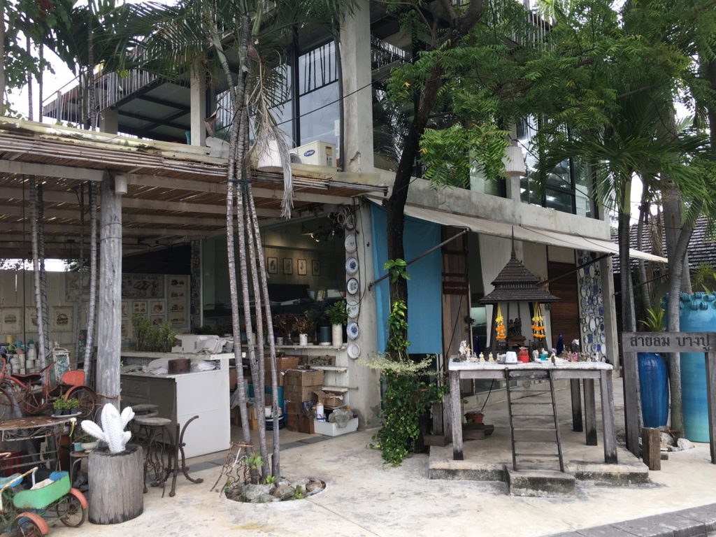 サムットプラカーン,サムットプラーカーン,タイ,バンコク,旅行,観光,レストラン,シーフード,サイロムバンプー,Sailom Bangpu,カモメ,タイ料理